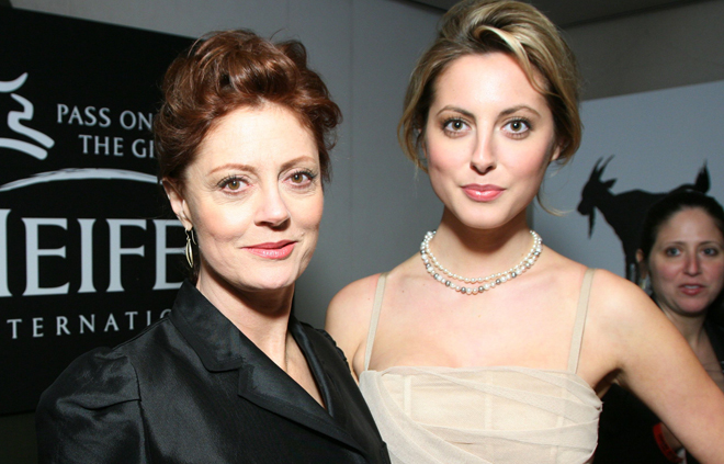 Дети и родители выглядят, как близнецы Дети и родители выглядят, как близнецы звезда