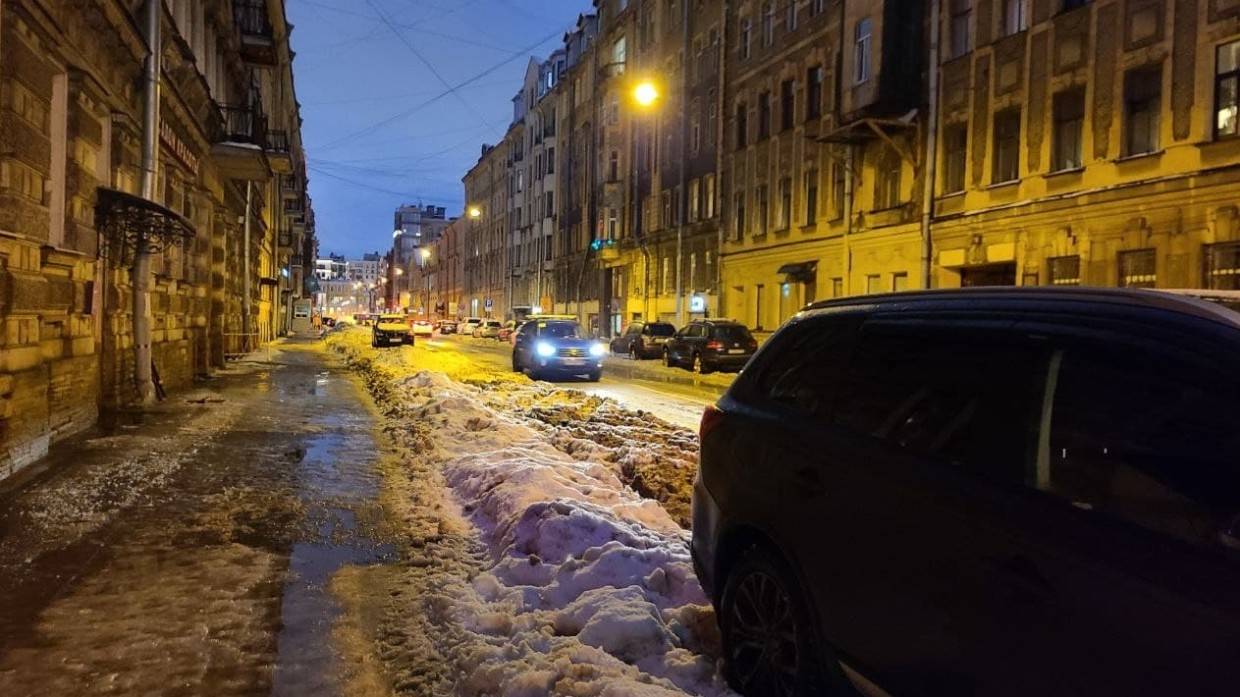 Внезапная улица. Слякоть в Питере. Зима СПБ слякоть. Слякоть в Швеции. Санкт-Петербург зима снег.