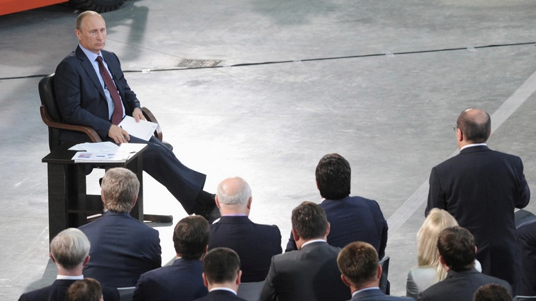 "Почему сразу украли?" - Путин рассказал, как смотрел фильм "Движение вверх" "Почему сразу украли?" - Путин рассказал, как смотрел фильм "Движение вверх"