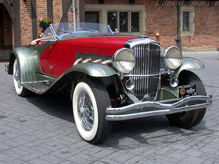 Мощность мотора Duesenberg SSJ 1935 года составляет 400 л. с./ Фото: carpedia.ru