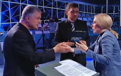 Порошенко закатил истерику на украинском ТВ из-за Путина