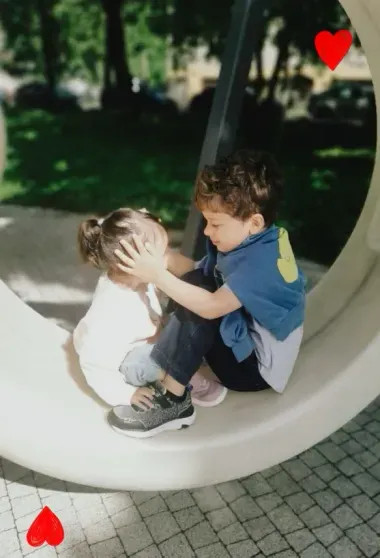 Равшана Куркова поздравила дочь с трёхлетием и показала семейные фото с отдыха