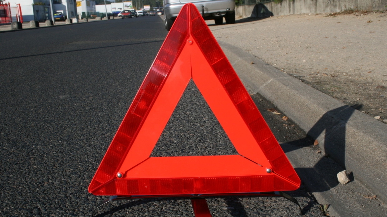 Появились подробности аварии в Москве с двумя автомобилями Mercedes