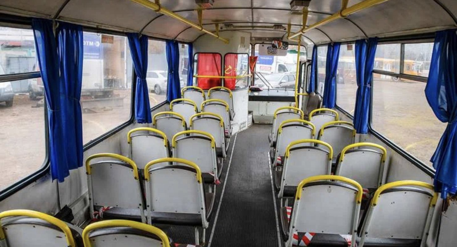 Каждый знает, где было лакомое место в автобусе