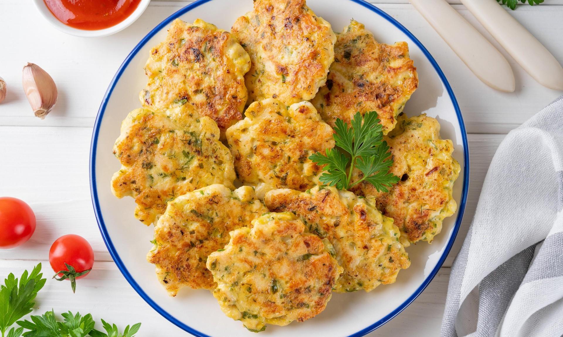 Сочные котлеты из индейки с овощами: рецепт полезного обеда для всей семьи