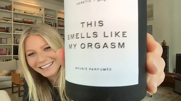 Гвинет Пэлтроу подарила 14-летнему сыну мозаику с изображением женской груди Звезды,Новости о звездах