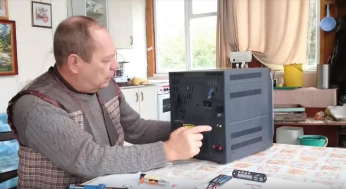 Как в домашних условиях «заставить» устаревший музыкальный центр читать музыку с флешки Как в домашних условиях «заставить» устаревший музыкальный центр читать музыку с флешки вторая жизнь,гаджеты,мир,музыкальный центр,ремонт,технологии