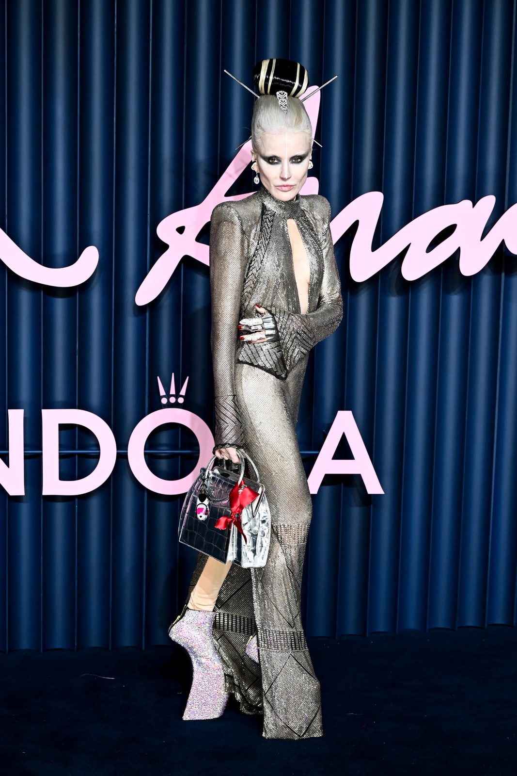  Кейт Бланшетт, Шэрон Стоун и Ребел Уилсон