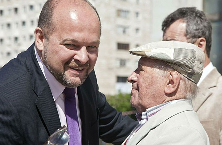 Архангельские страдания: Губернатор между ненцами и московским мусором Архангельские страдания: Губернатор между ненцами и московским мусором россия