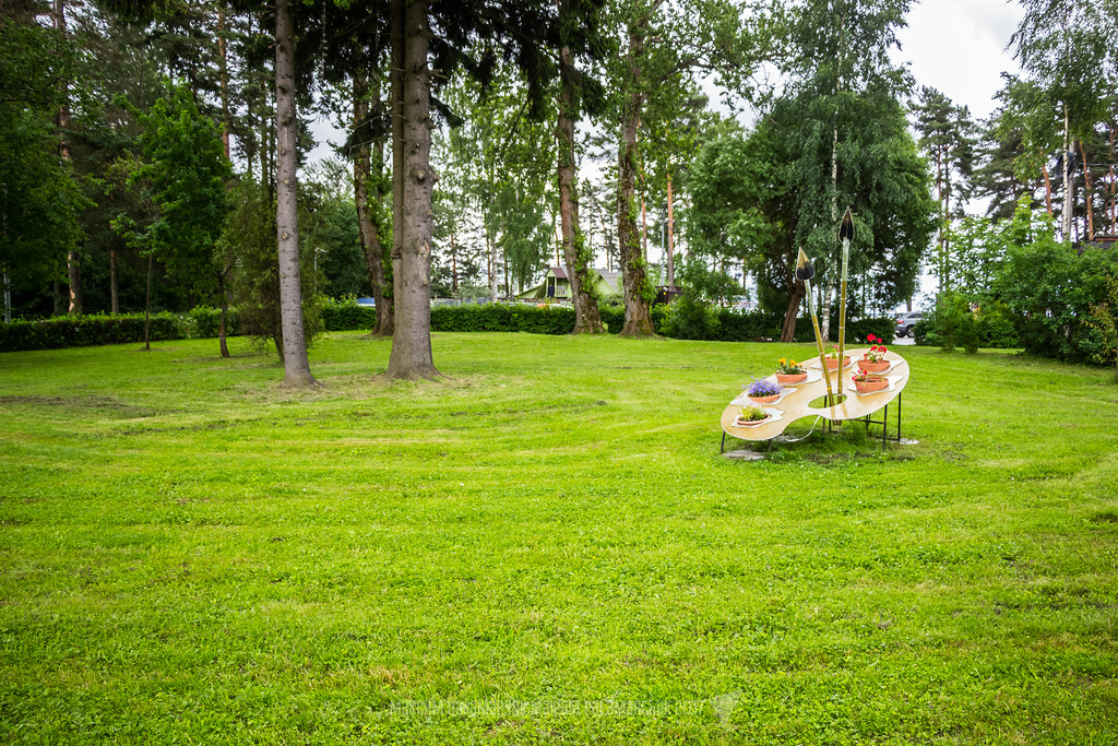 Репино санкт петербург. Репино парк городской. Муниципальный парк поселка Репино.. Репина парк Санкт-Петербург. Чудный сквер в Репино.