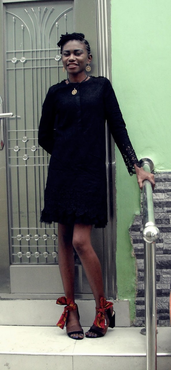 BLACK LACE LONG SLEEVE DRESS