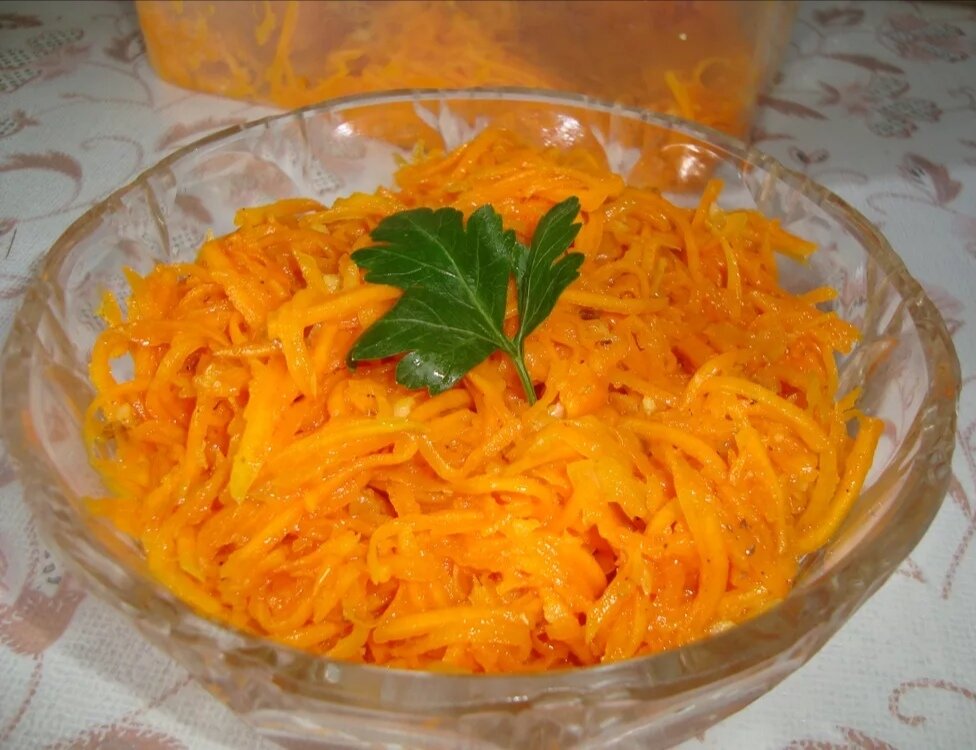 Тыква по-корейски: вкуснее, чем морковь и готовится за 15 минут