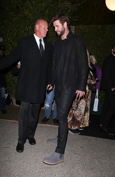 Майли Сайрус и Лиам Хемсворт впервые встретились после развода Майли Сайрус и Лиам Хемсворт впервые встретились после развода Звезды,Звездные пары