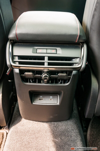 Первый тест-драйв Ford Evos: элегантный и технически подкованный вариант для китайского рынка