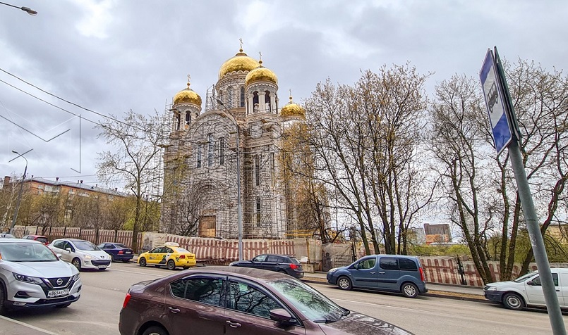 Храм мефодия ростокино. Храм Кирилла и Мефодия в Москве. Храм Кирилла и Мефодия в Ростокино. Храм Кирилла и Мефодия Малахитовая 2. Храм в Ростокино Кирилла и Мефодия официальный сайт.