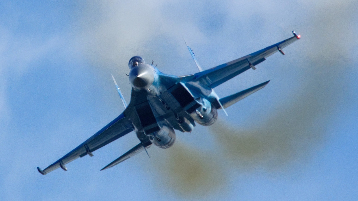 Российский Су-27 выполнил перехват трех французских самолетов над Черным морем