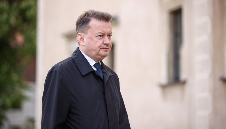 Бывший министр обороны Польши Блащак призвал заминировать восточную границу с Россией