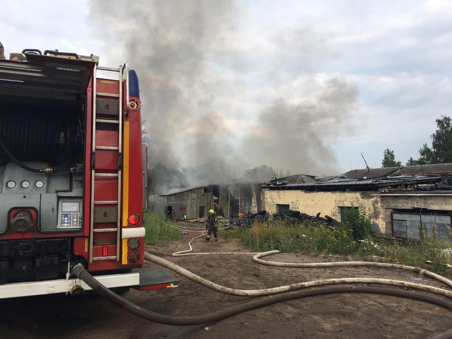 Жильцов дореволюционного дома на улице Мира эвакуировали из-за пожара