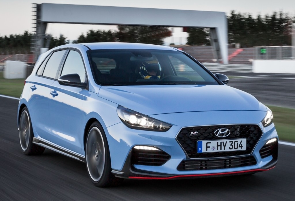 В России начинаются продажи маленького Hyundai за 2,2 млн рублей