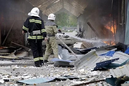 Во Львовской области загорелся промышленный объект