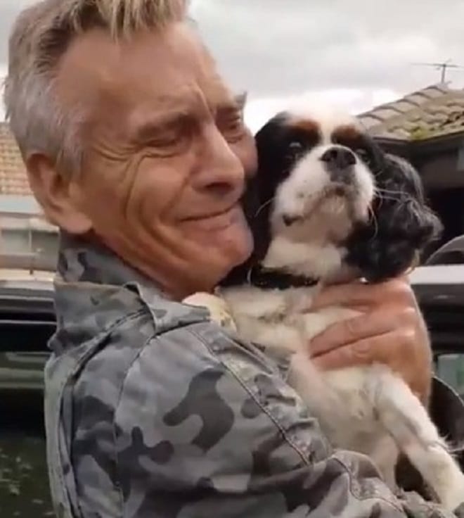 Мужчина с собакой