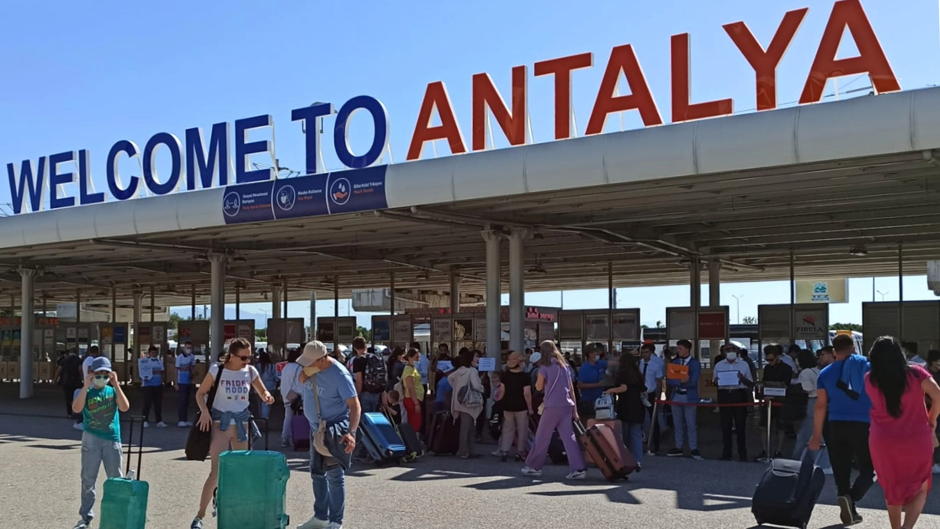 45 тысяч российских туристов могут находиться в Турции