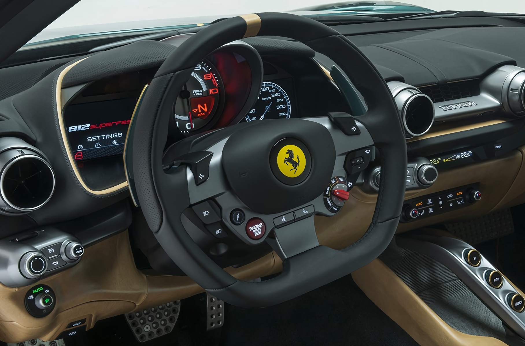 Ferrari 812 Superfast украсили винтажной кожей и шерстью Ferrari 812 Superfast украсили винтажной кожей и шерстью Новости