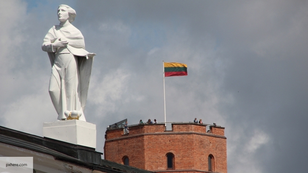 Литва хочет возглавить антироссийскую политику ЕС «во благо русского народа»