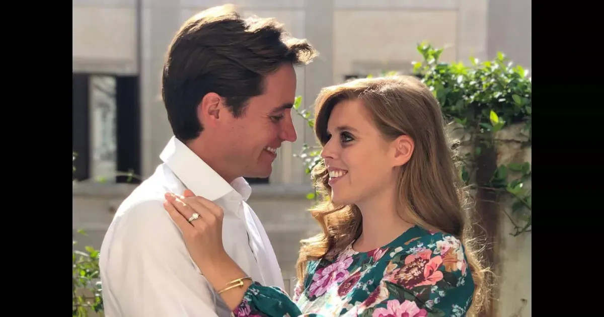 Муж принцессы Беатрис живёт отдельно от неё из-за скандала вокруг её отца