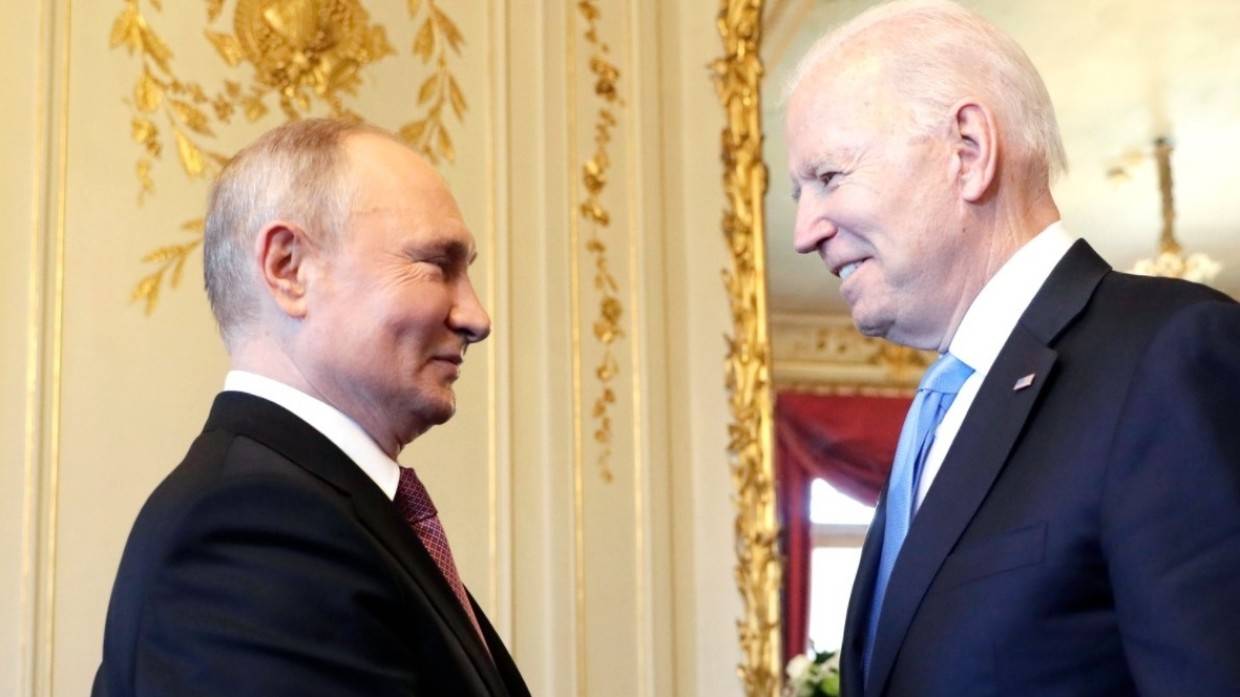 Белый дом оставил без комментариев заявления о встрече Путина и Байдена до конца года Политика