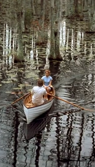 Rachel McAdams and Ryan Gosling in The Notebook, one of the best sad movies to watch.