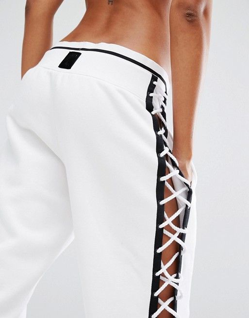 Акцент на шнуровку одежда,рукоделие,своими руками,шнуровка в одежде