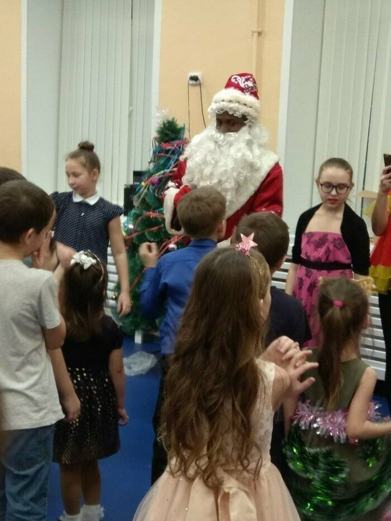 Убойные приключения африканцев в России Убойные приключения африканцев в России смешные картинки