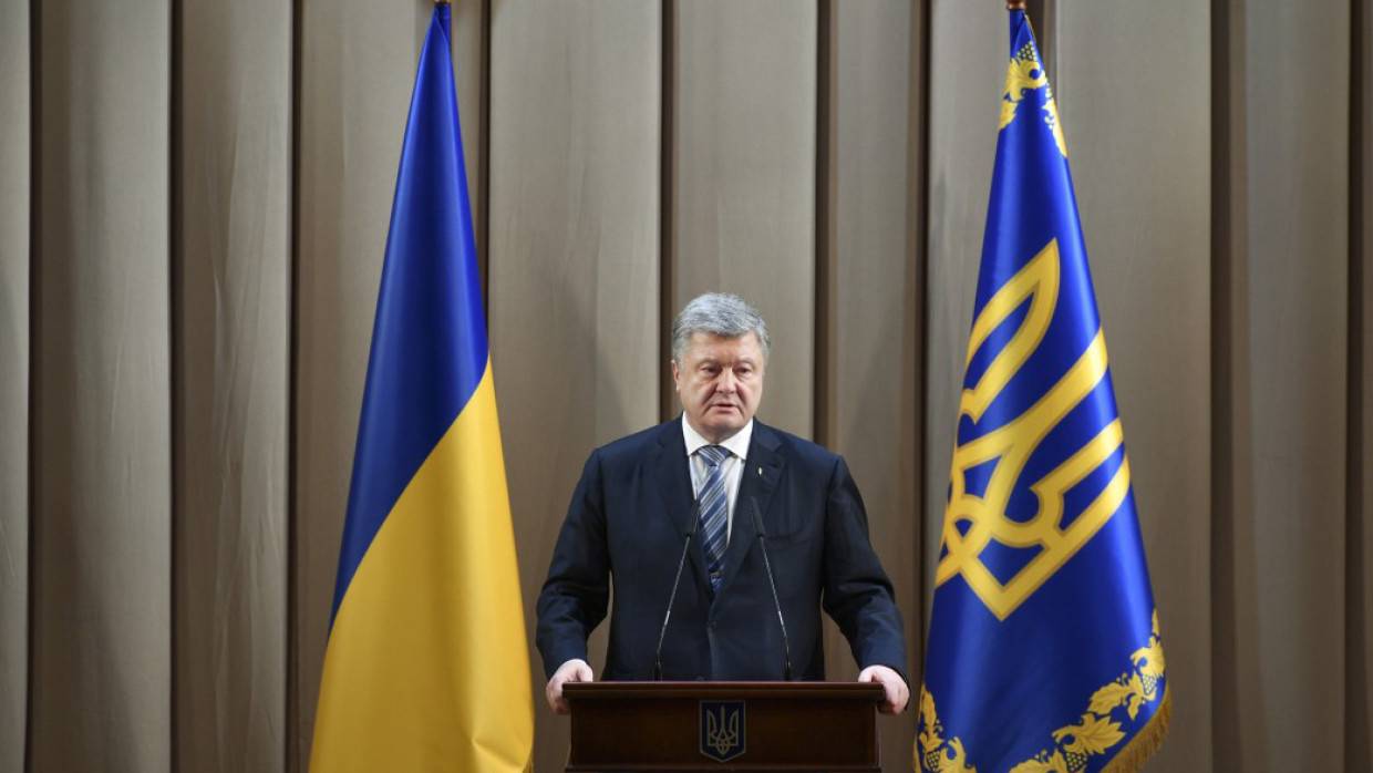 Порошенко признался, что лично приказал вывезти золото из Крыма в 2014 году