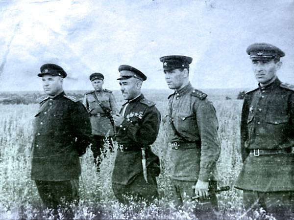 Сталин прощал ему мат. Кто он: генерал-бунтарь и солдат русского народа? Сталин прощал ему мат. Кто он: генерал-бунтарь и солдат русского народа? история