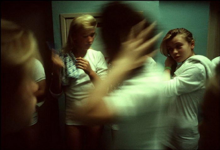 Лихие девяностые в фотографиях Lise Sarfati Лихие девяностые