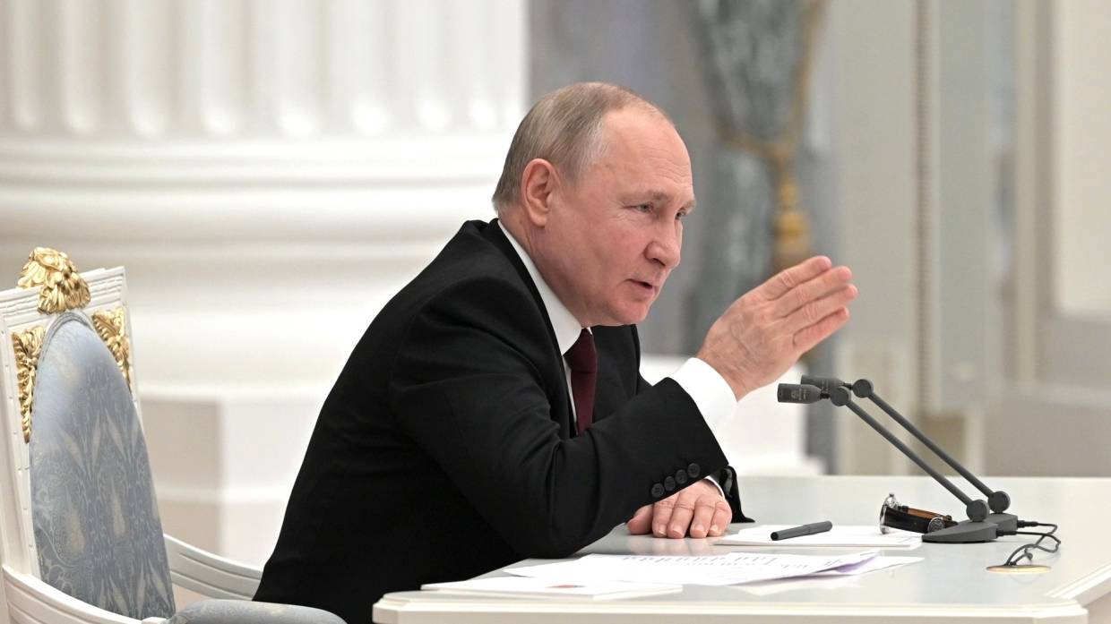 Путин изменил мировой порядок: Astra Militarum о признании ДНР и ЛНР
