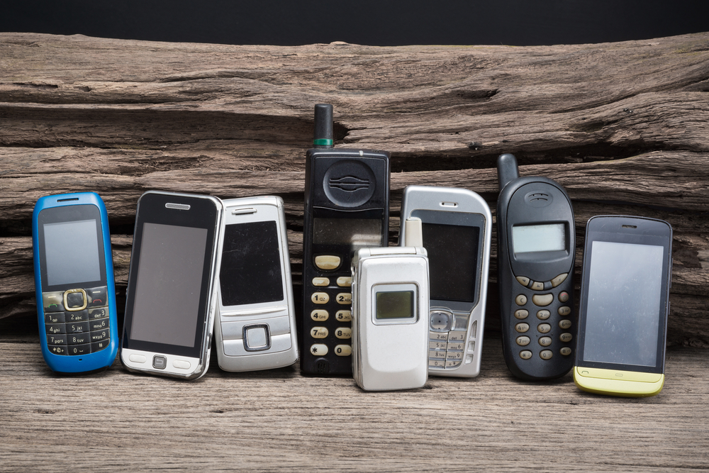 10 вариантов использовать старый телефон с выгодой, а не отправлять его пылиться в ящик мобильные телефоны,советы