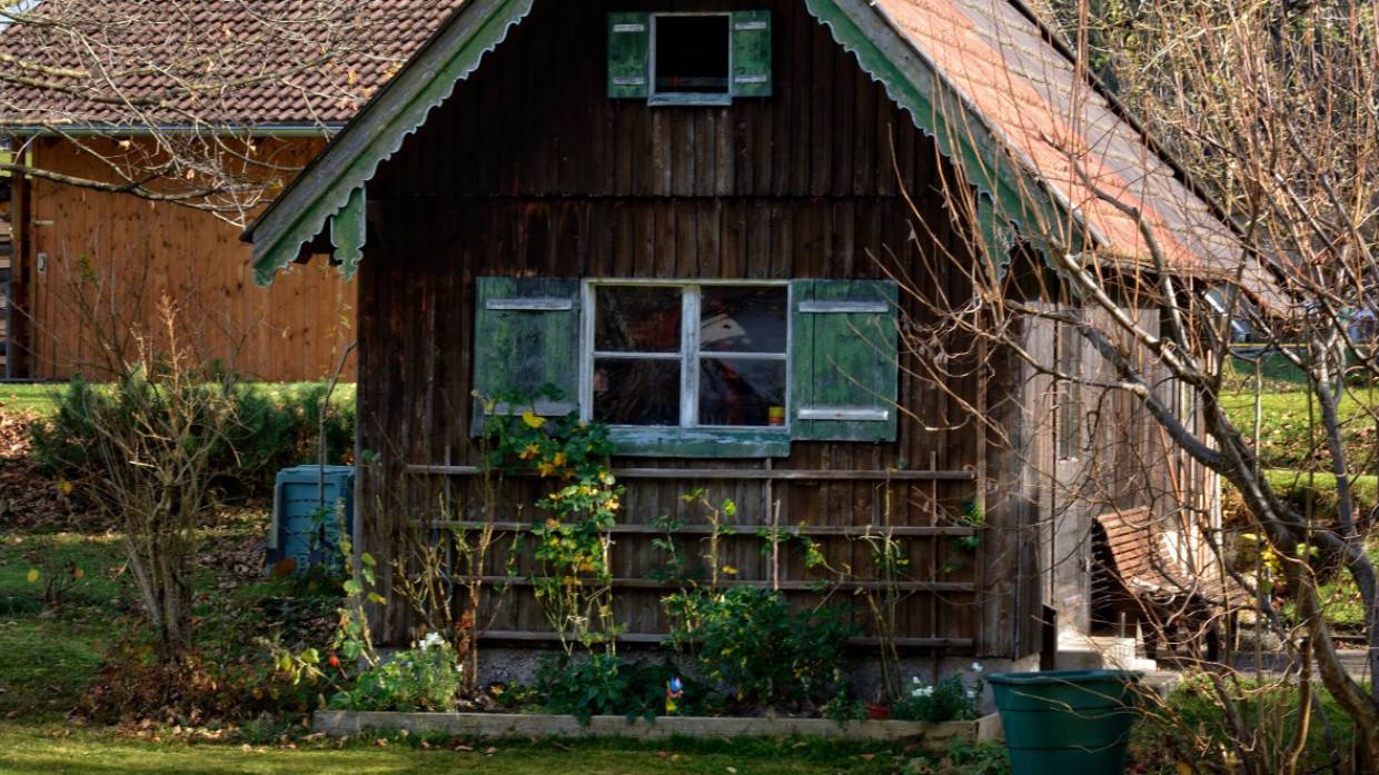 Глава думского комитета Крашенников предложил сделать бессрочной дачную амнистию