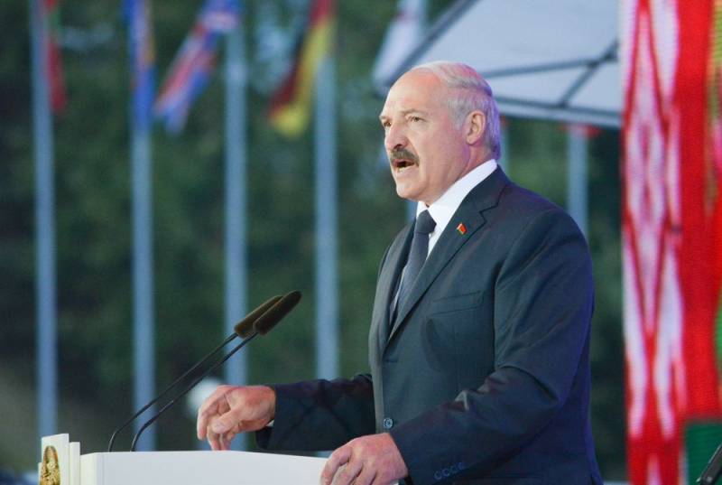 Политолог объяснил, почему Лукашенко откажется от Союзного государства даже сейчас Новости