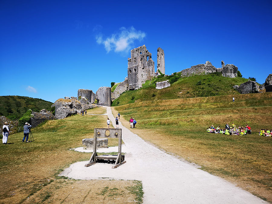 Замок Корф (Corfe Castle) – Одно Из Самых Загадочных Мест Графства Дорсет авиатур