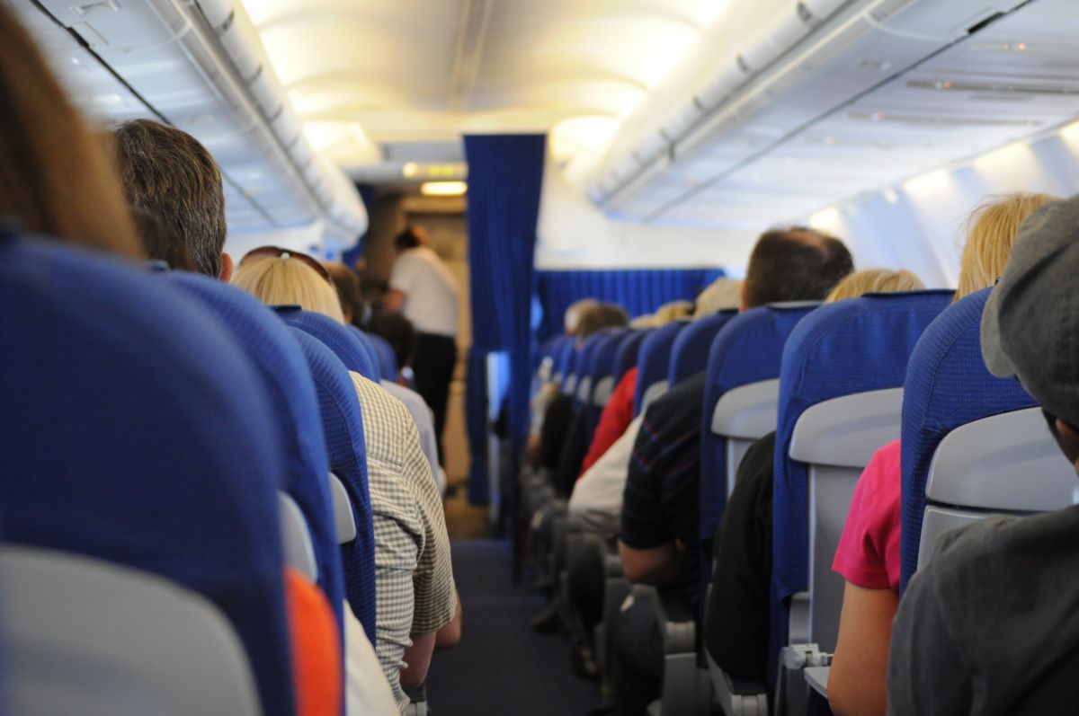 Схема салона Boeing 737-900