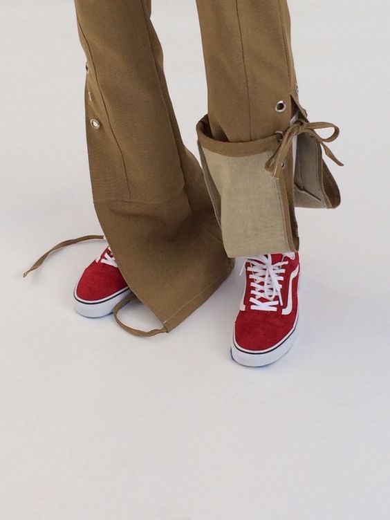 Акцент на шнуровку одежда,рукоделие,своими руками,шнуровка в одежде