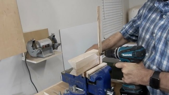 Обработка угловых соединений, приспособление для циркулярной пилы 