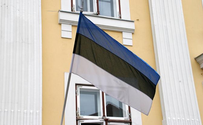 Эстония опять разинула рот на исконно российские земли геополитика