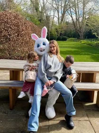 Дженнифер Лопес, Светлана Бондарчук, Рози Хантингтон-Уайтли, Кристина Орбакайте, Наталья Михалкова отметили католическую Пасху и Вербное воскресенье Кристины, Бондарчук, Блейк, Крутая, сыном, сыномФото, Сидоркина, КардашьянФото, Кардашьян, Кендалл, Кайли, КардашьянВита, Дженнер, детьмиФото, детьмиВита, дочерьюКлаудия, ШифферАлександра, ХантингтонУайтлиКортни, апреля, ХантингтонУайтли