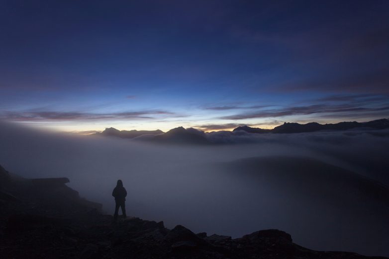 Между небом и облаками