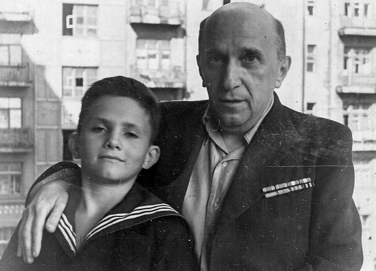 Группа дяди Яши: как советский разведчик держал в страхе всю Европу Группа дяди Яши: как советский разведчик держал в страхе всю Европу история,разведка