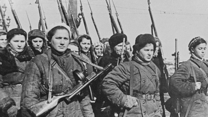 Жить осталось два месяца. Как руководили сапёрными взводами вчерашние школьницы Жить осталось два месяца. Как руководили сапёрными взводами вчерашние школьницы история