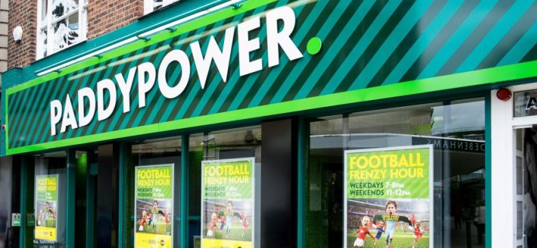 Paddy Power выплатила выигрыши игрокам, поставившим на победу Мейвезера